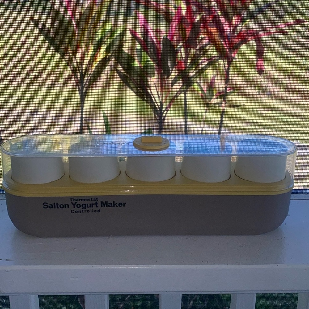 Vintage Salton auntomatic yogurt maker Glass jars GM-5 (tested)